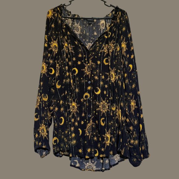 Torrid Sun and Moon Button down Blouse Size 4 - Picture 1 of 6